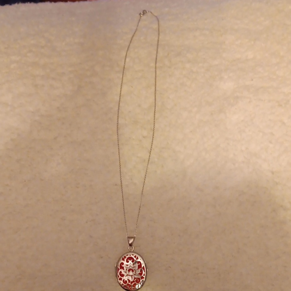 Vintage Elegant Red Pendant Necklace